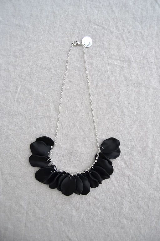 Halsband Black Drop Silver