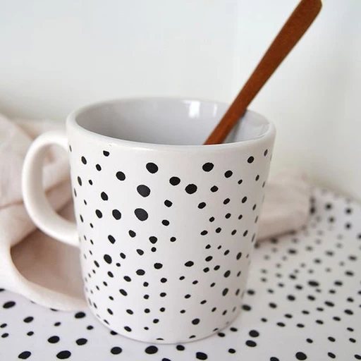 Mugg, Dots.